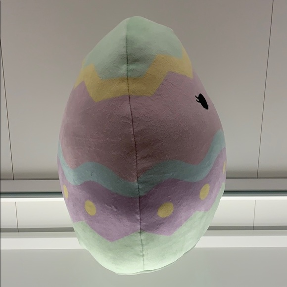 Edie the Easter egg Squishmallow! - Picture 2 of 7